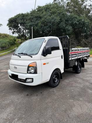 HYUNDAI HR 2.5 LONGO COM CAÇAMBA 4X2 16V 130CV TURBO INTERCOOLER DIESEL 2P MANUAL HYUNDAI HR 2.5 LONGO COM CAÇAMBA 4X2 16V 130CV TURBO INTERCOOLER DIESEL 2P MANUAL